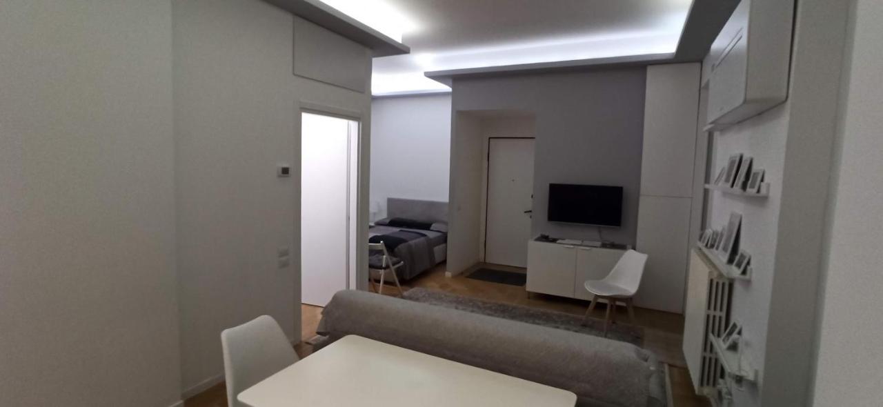 Luxury House Lupetta 3 Lägenhet Milano Exteriör bild